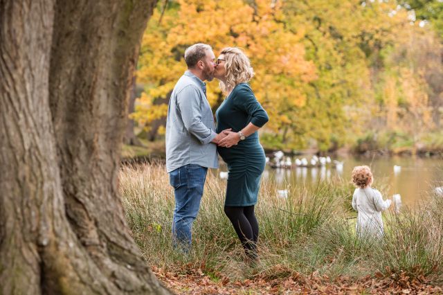 Autumn Maternity Shoot with the MacPhersons